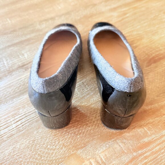 Clarks Closed Toe Pumps - Picture 5 of 5